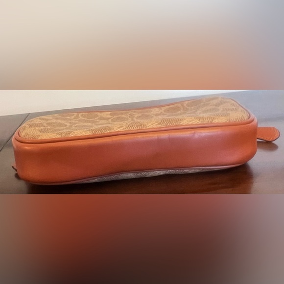 Sold - Picture 6 of 7